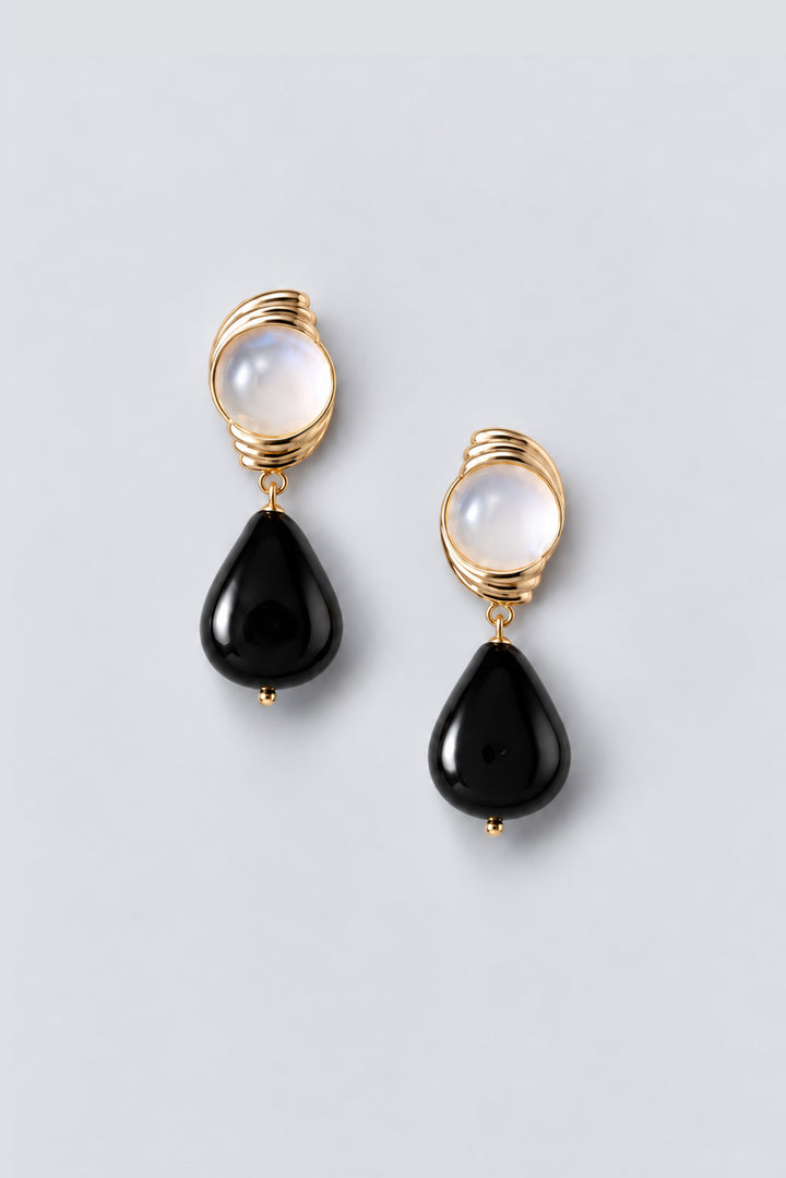 LETO EARRINGS in GOLD & ONYX